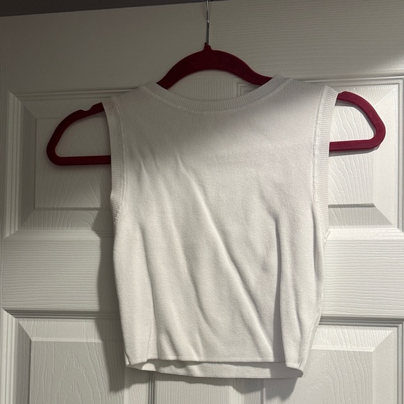 Zara White Tank Top - Picture 1 of 1